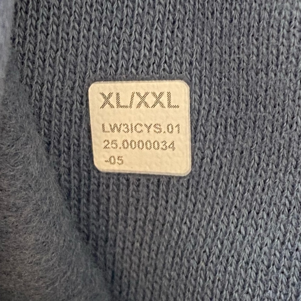 Lululemon NWT Scuba Oversized Long
Washed Denim / Gold XL/XXL - Picture 13 of 13